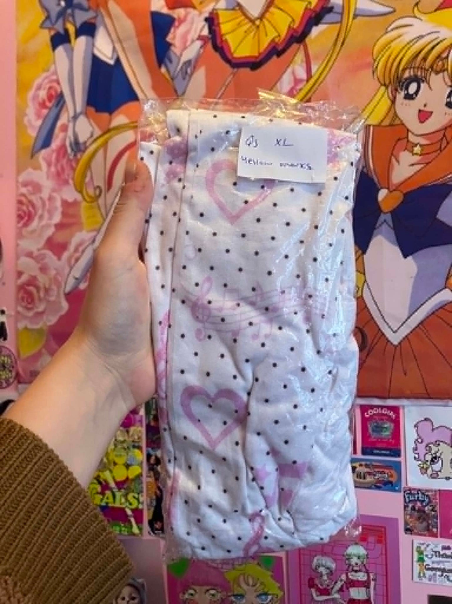 Quality Seconds Sale- Size XL