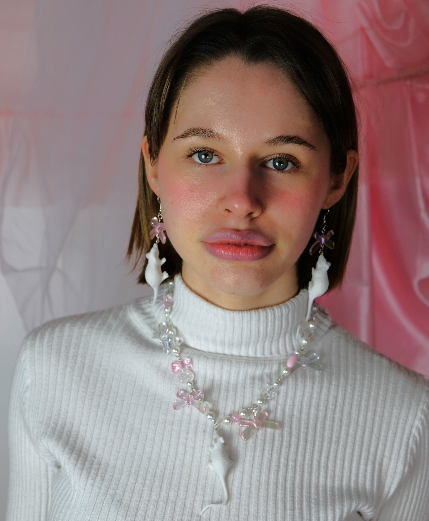 Rat Bow Earrings + Necklace white