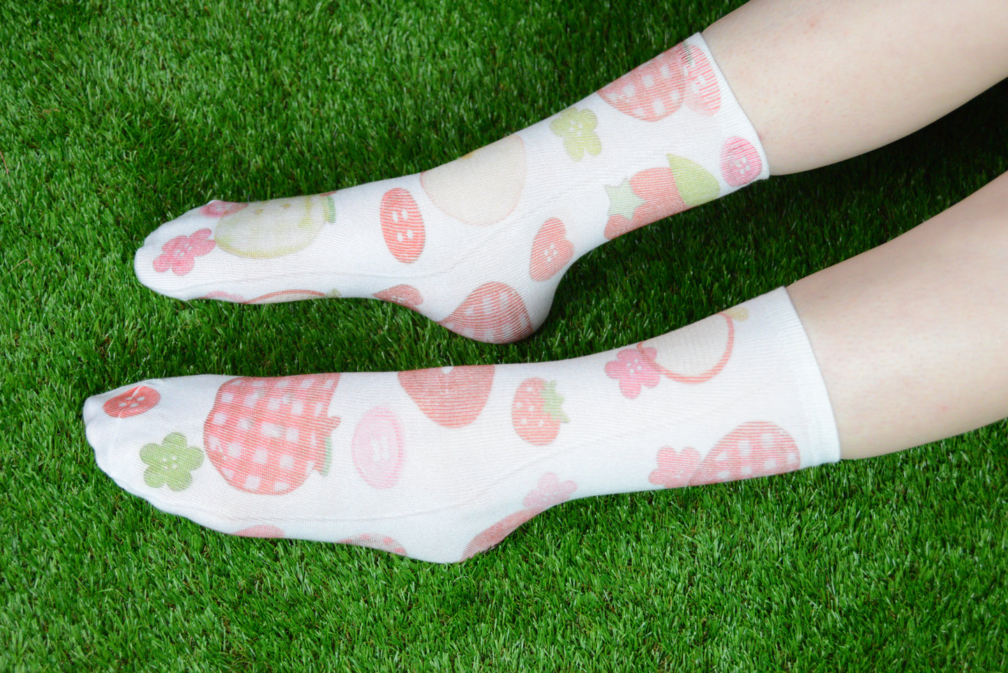Apple Star Socks (one size 4-7)