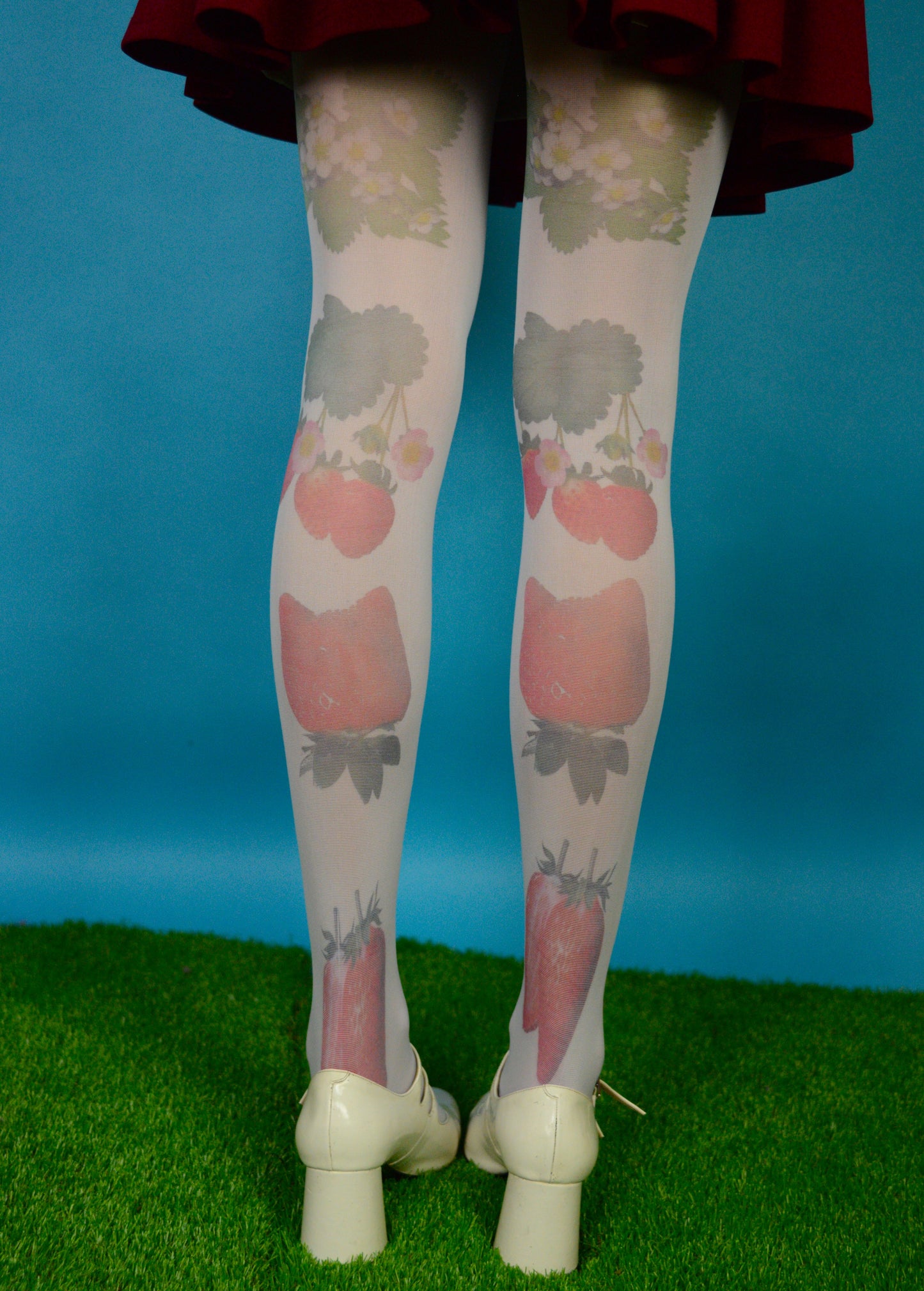 Wild Strawberry Tights S-2XL