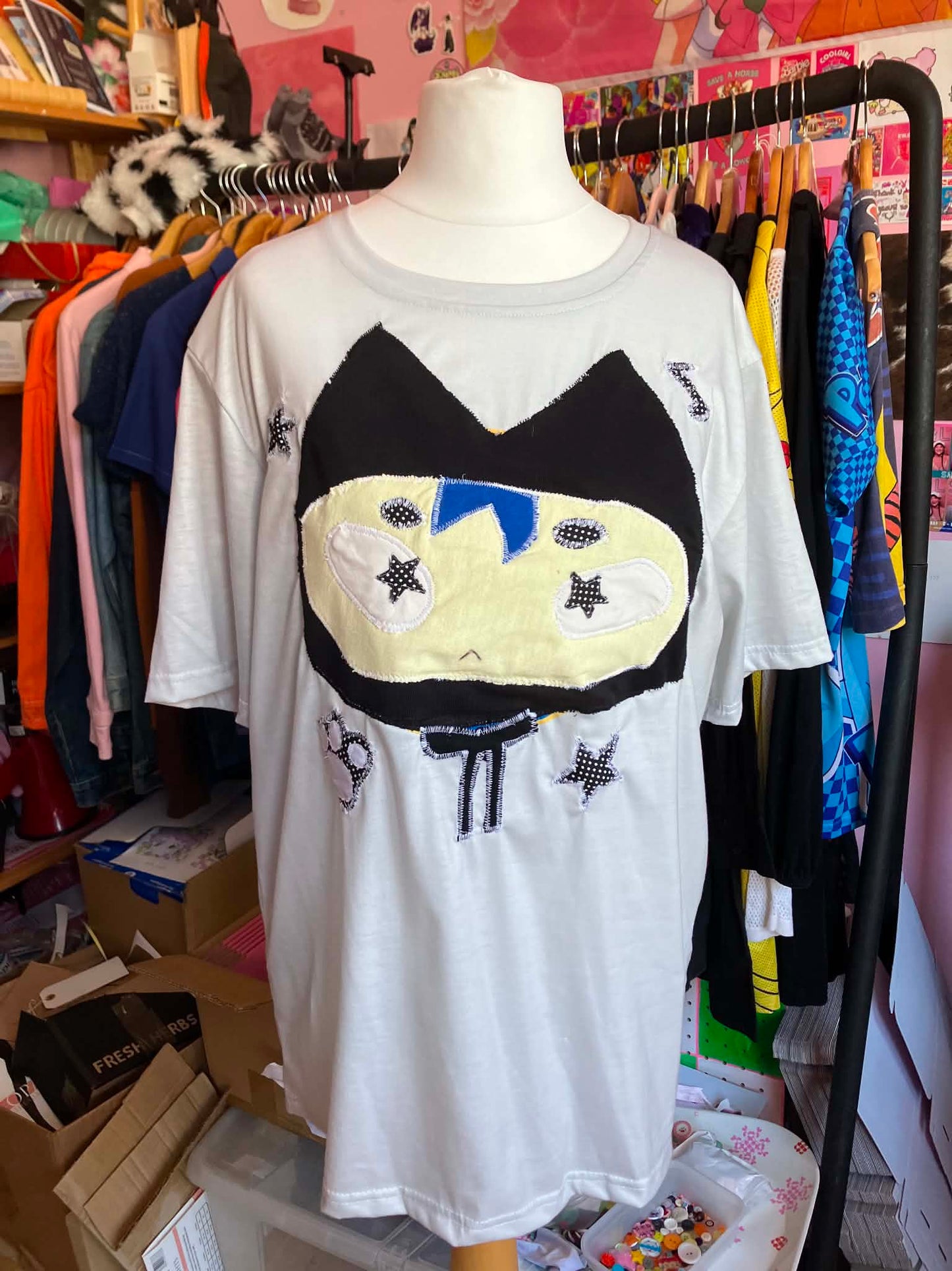 Cat Girl tee- L 14-16