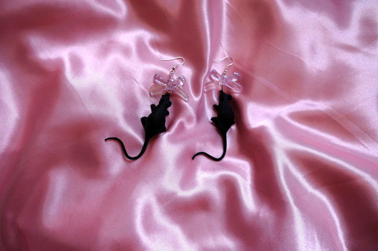 Rat Bow Earrings - White/ Black/ Grey