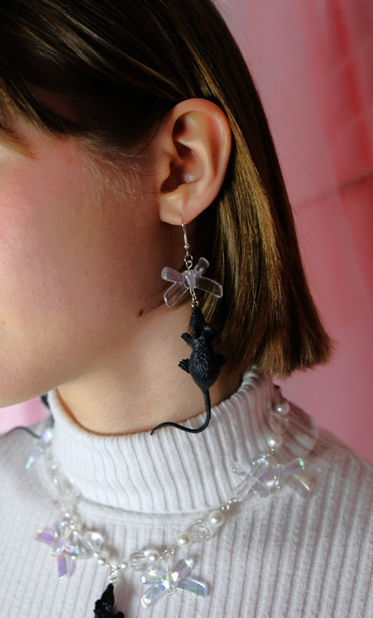 Rat Bow Earrings - White/ Black/ Grey