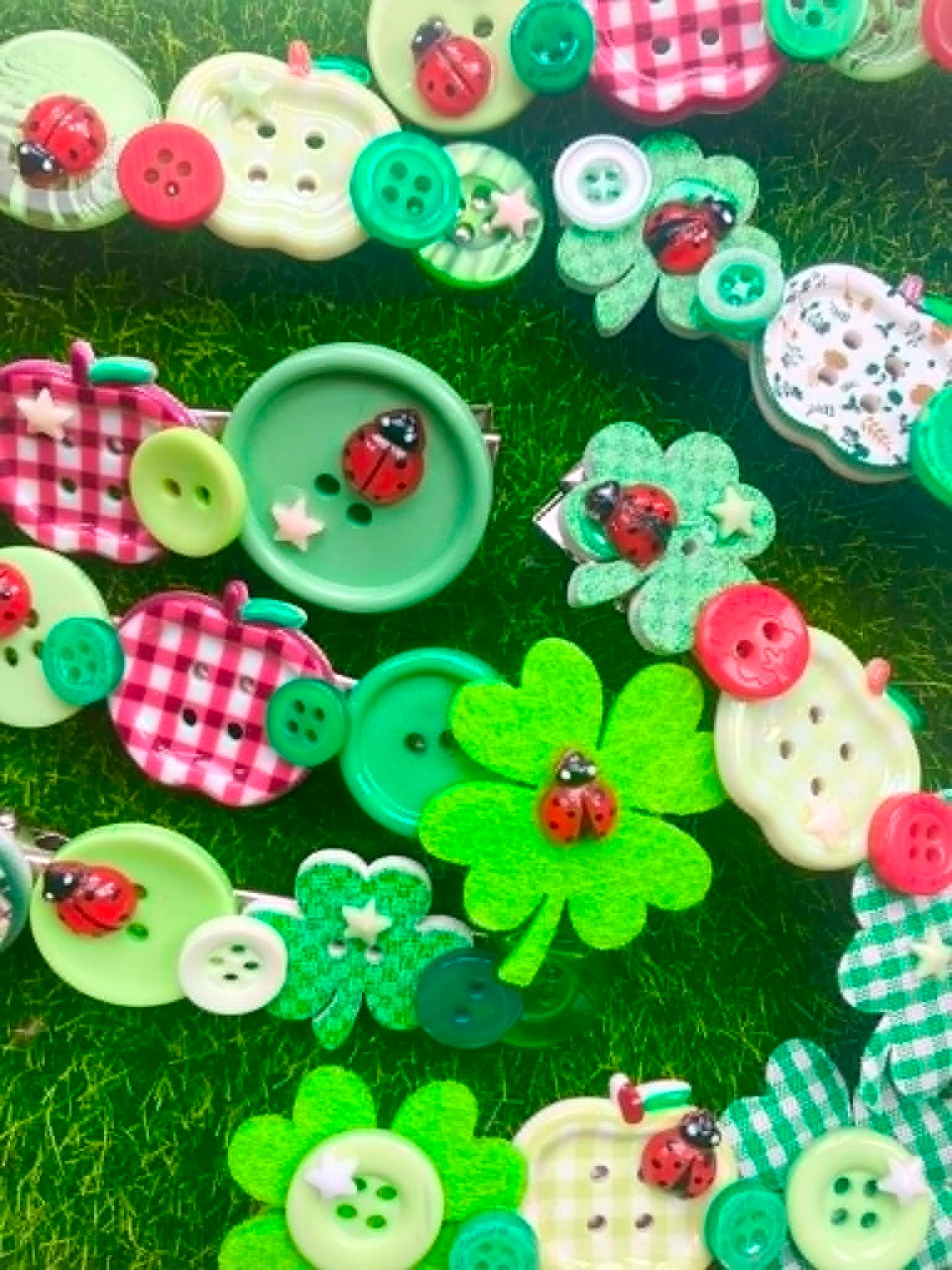 Lucky Bug clips ( 8 designs)