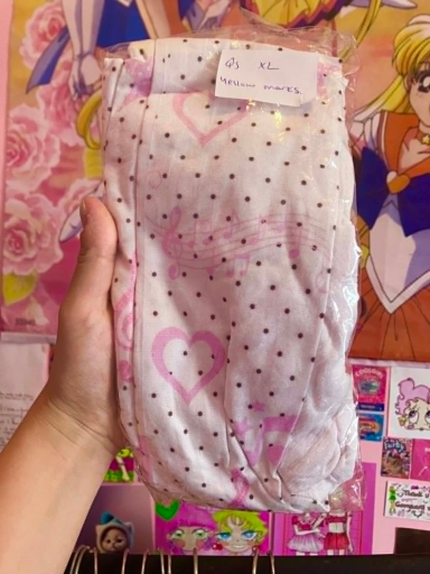 QS Sale,  polka dots Size XL
