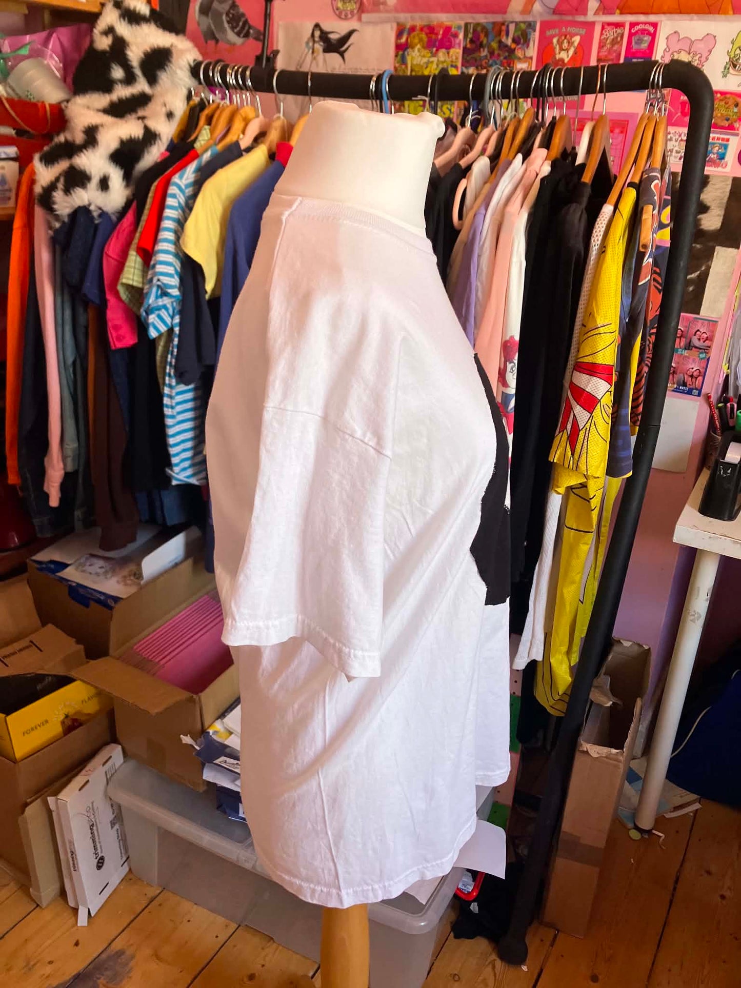 Unisex 8-ball reworked tshirt- M / 12