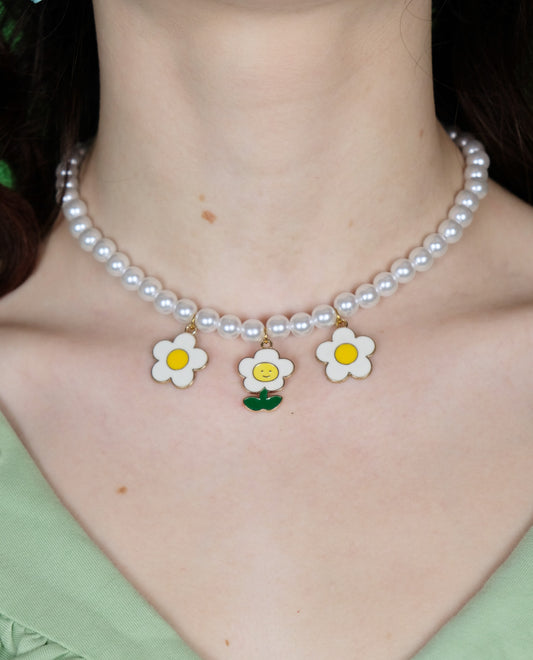 Daisy Chain Necklace