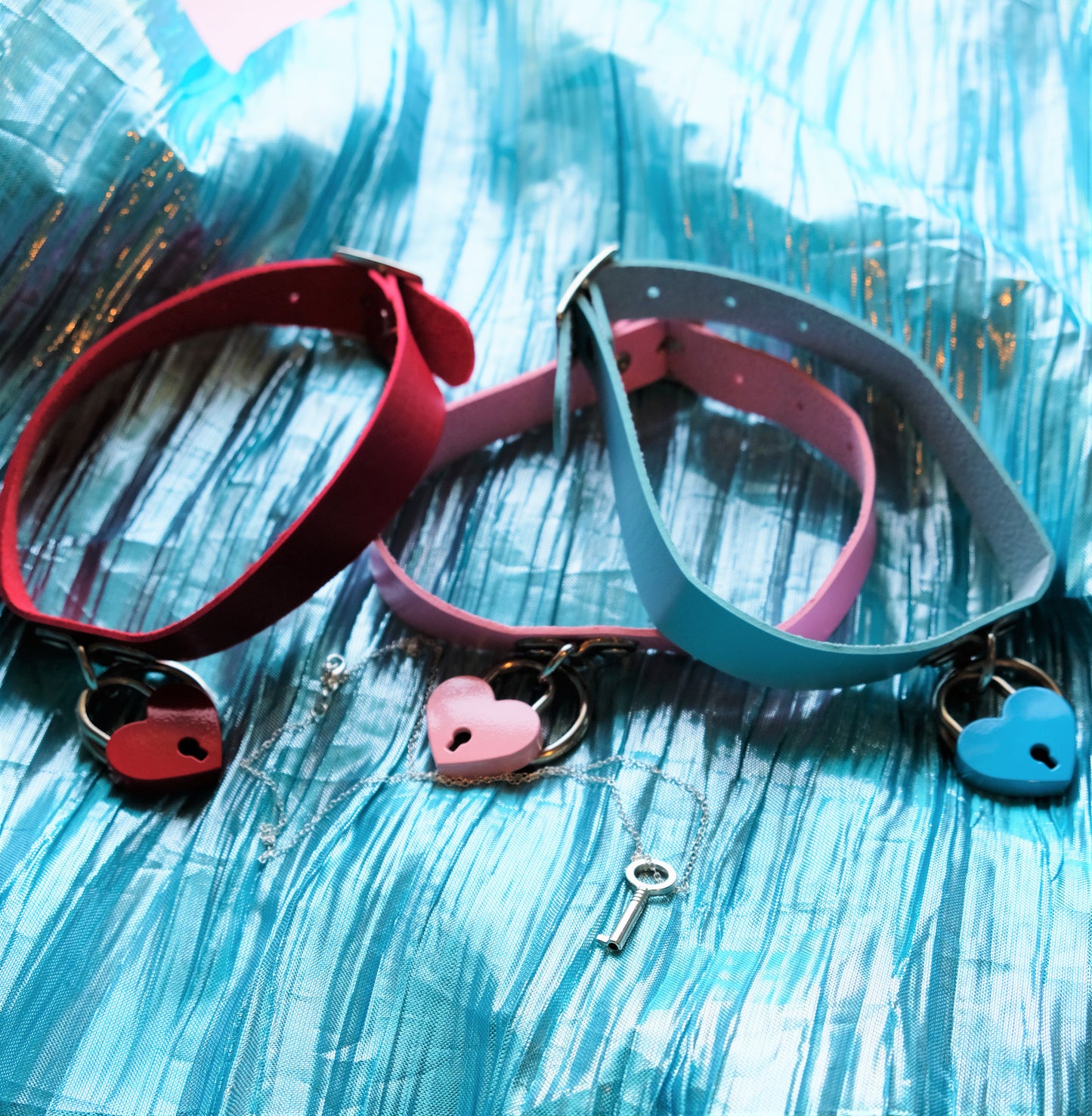 Love Lock Chokers+key  necklace ( Red, Blue, Pink)