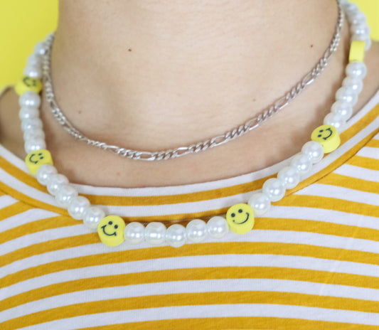 Smiley Pearl necklace